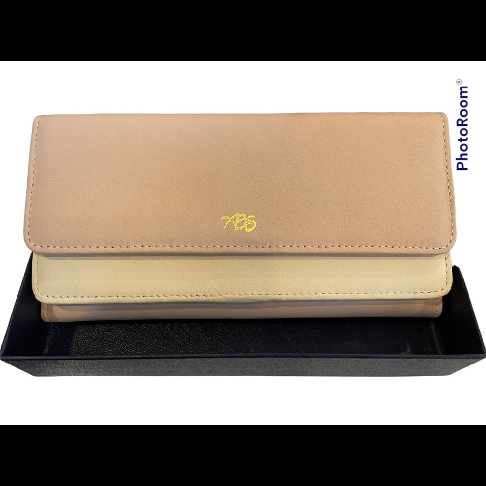 NWOT XBS Brand RFID Blocking Women’s Leather Wallet